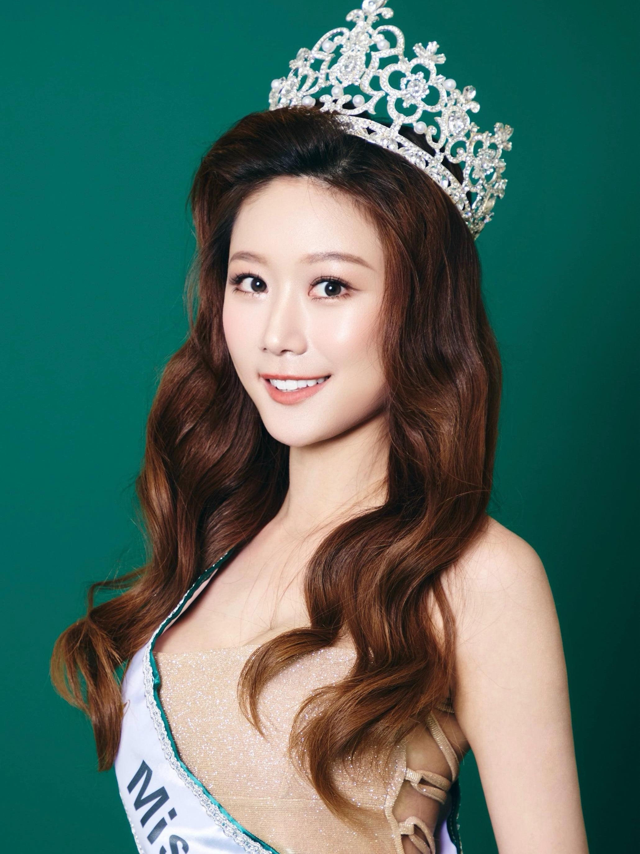 KARINA SHEK